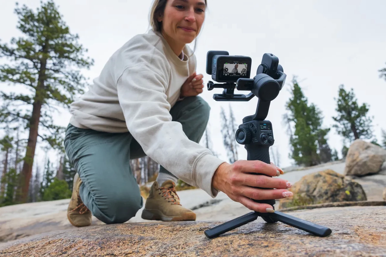 Základna stativu umožňuje Gimbal postavit se na vlastní pěst