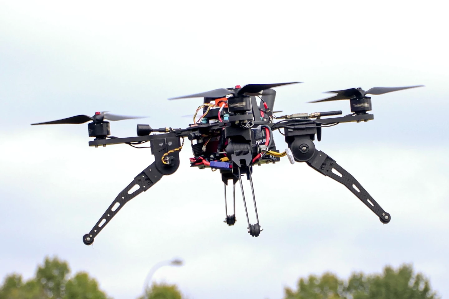 Drone Dart zvrátí svůj tah při přistání