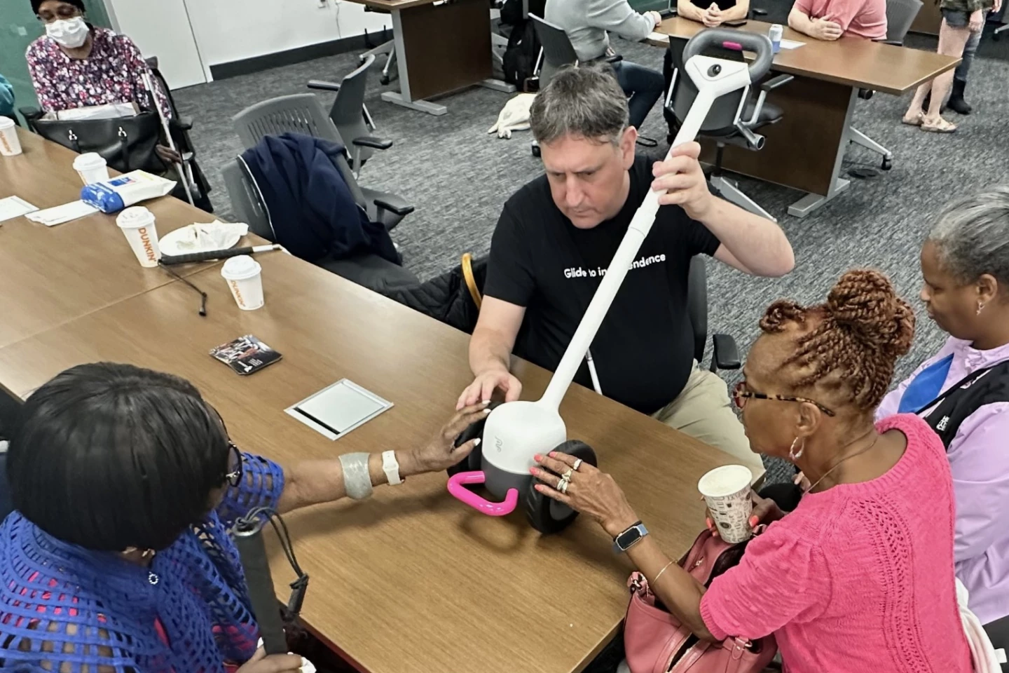 Dobrovolníci zkontrolujte prototyp Glide