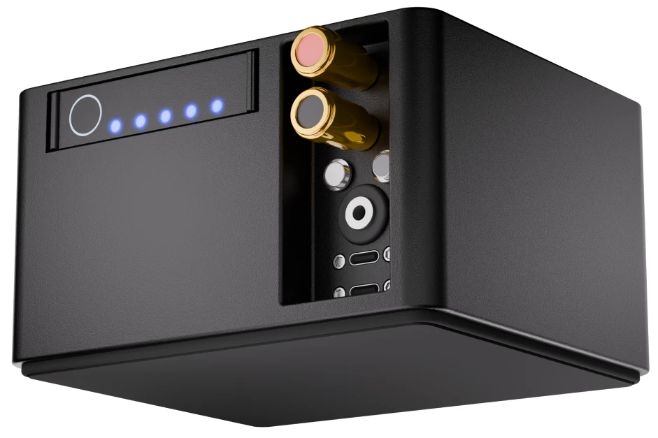 Zadní část zařízení, která obsahuje zobrazení nabití baterie